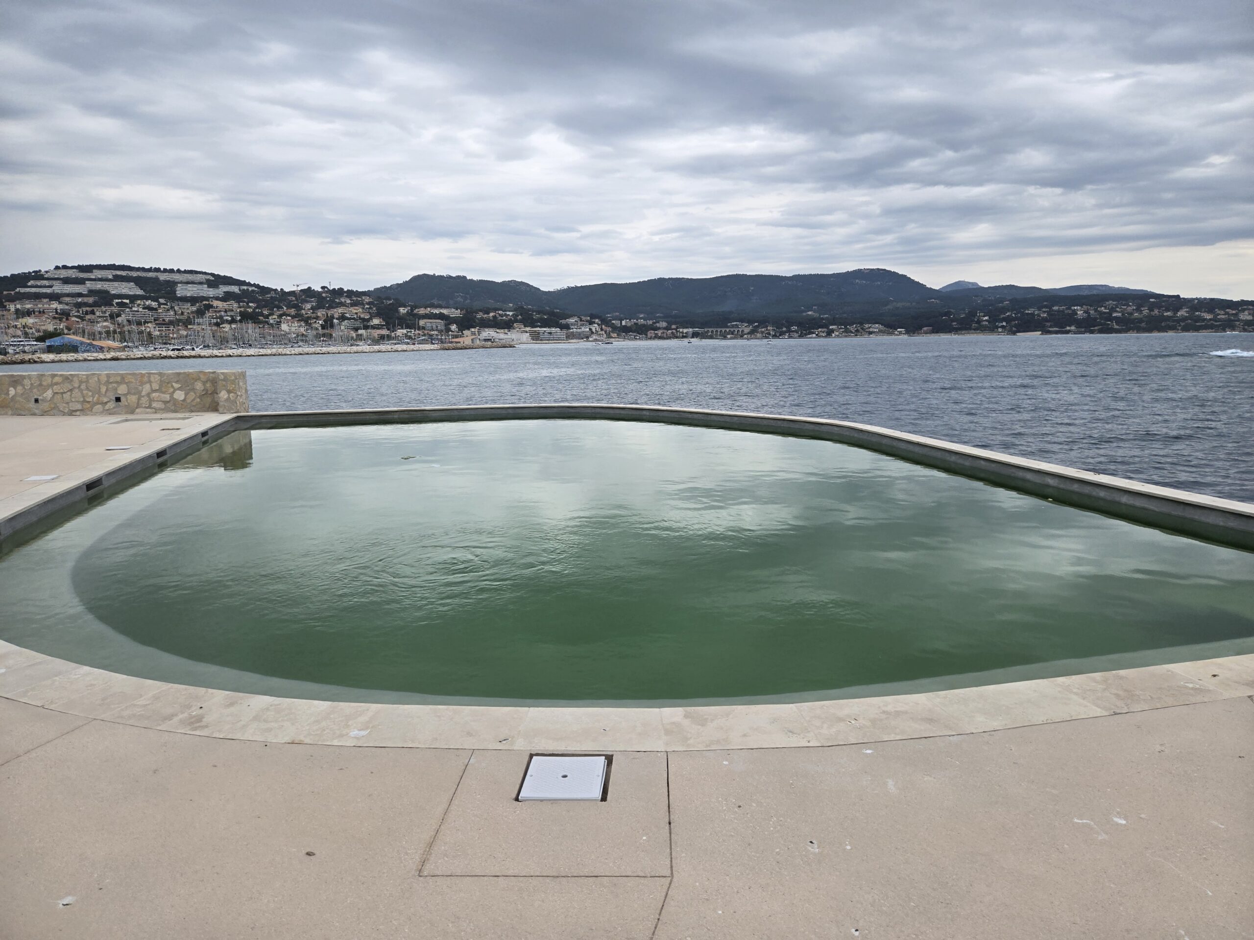 Ile de Bendor Bandol Entretien Reparation Piscine