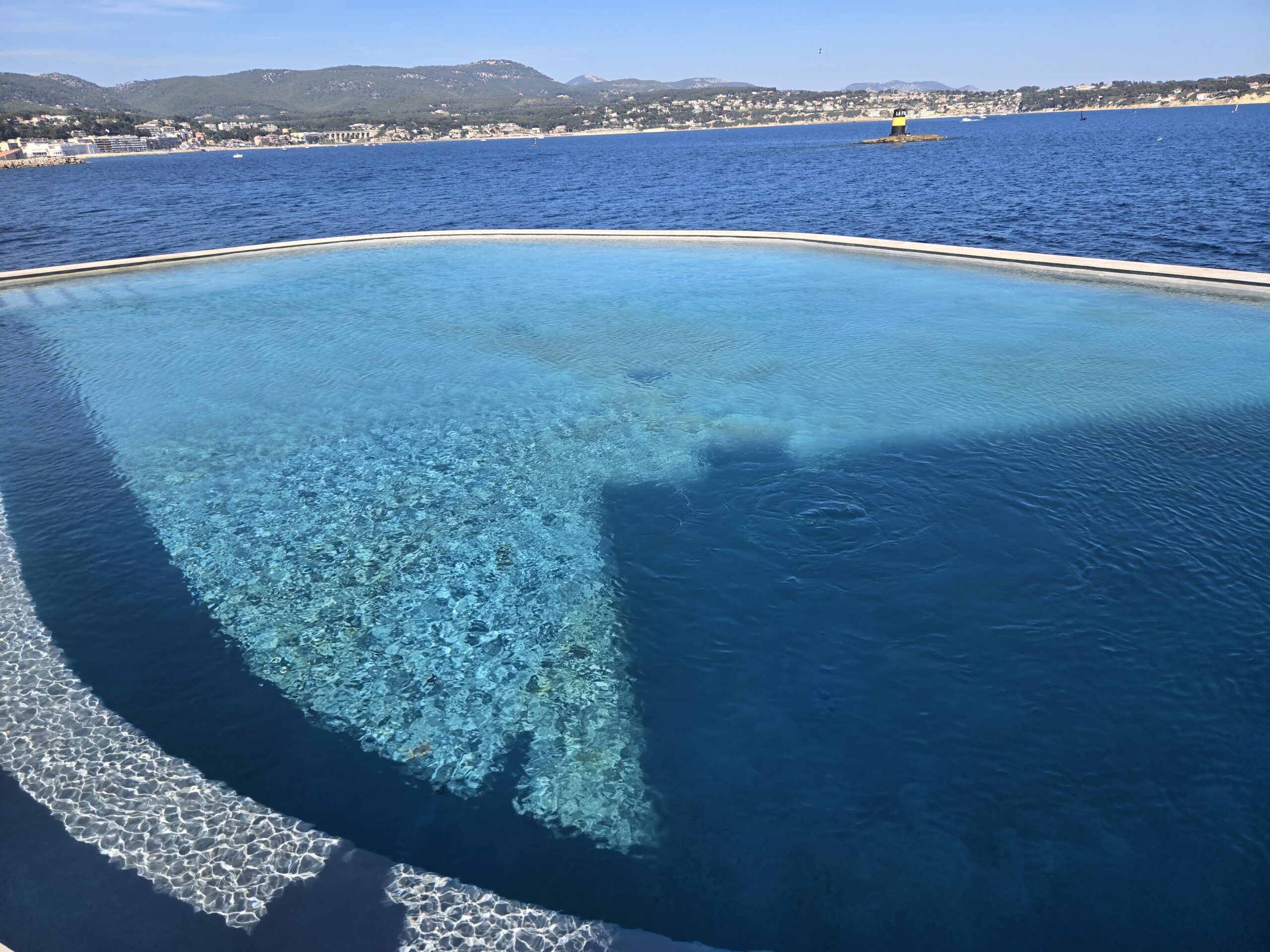 Ile de Bendor Bandol Entretien Reparation Piscine
