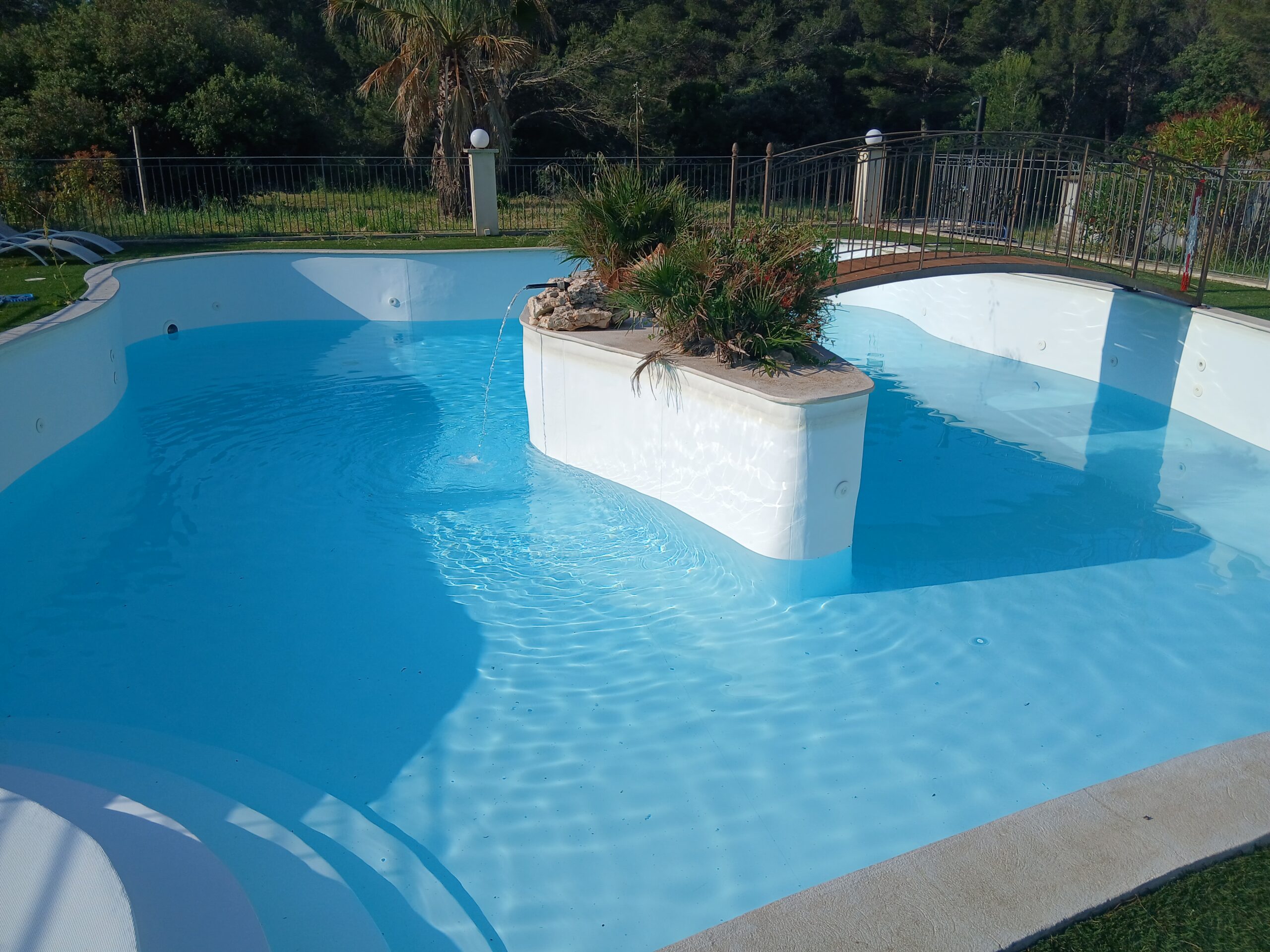 Entretien Reparation Piscine Cassis Bandol La Ciotat