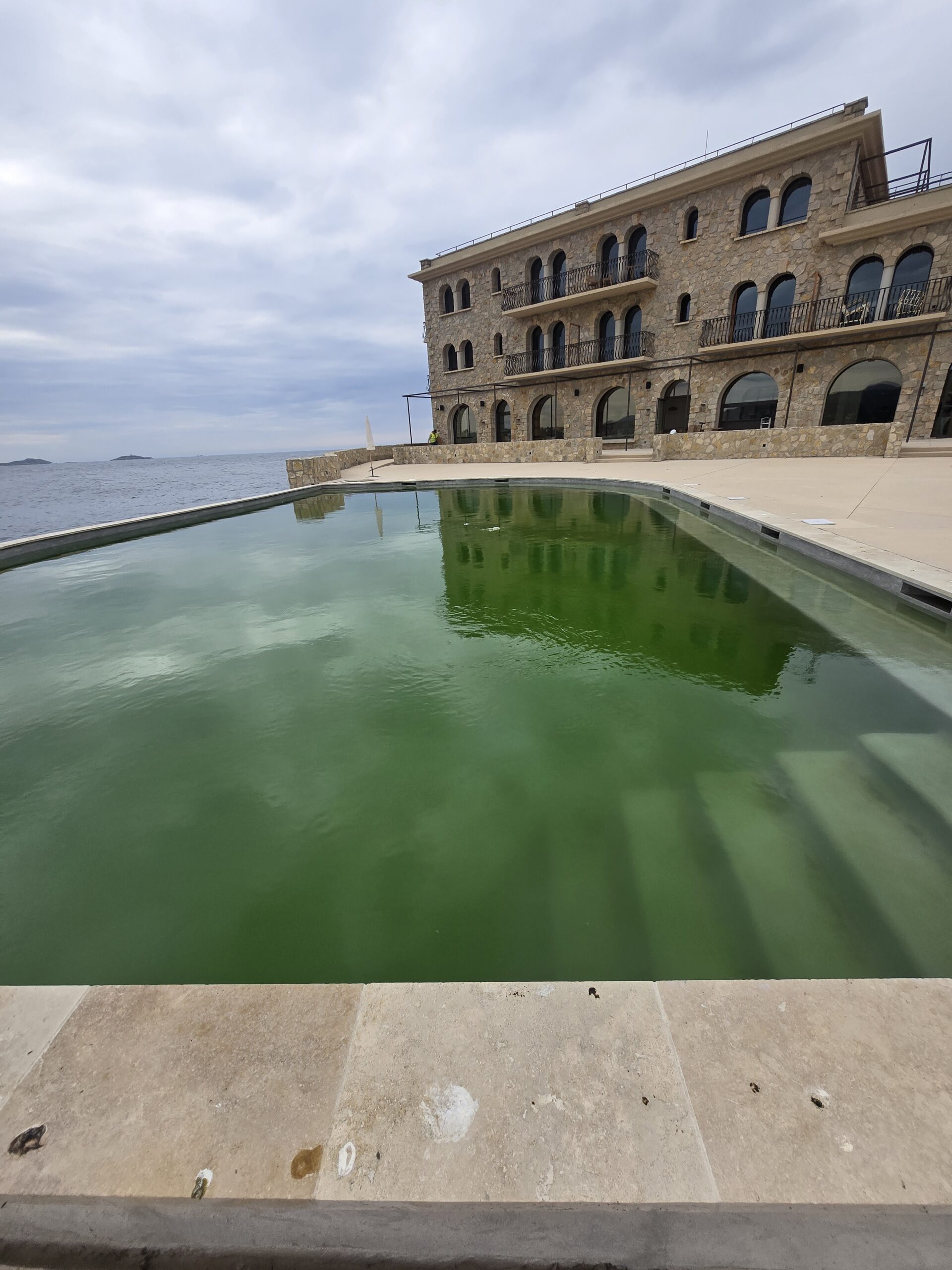 ile de Bendor Bandol Entretien Reparation Piscine